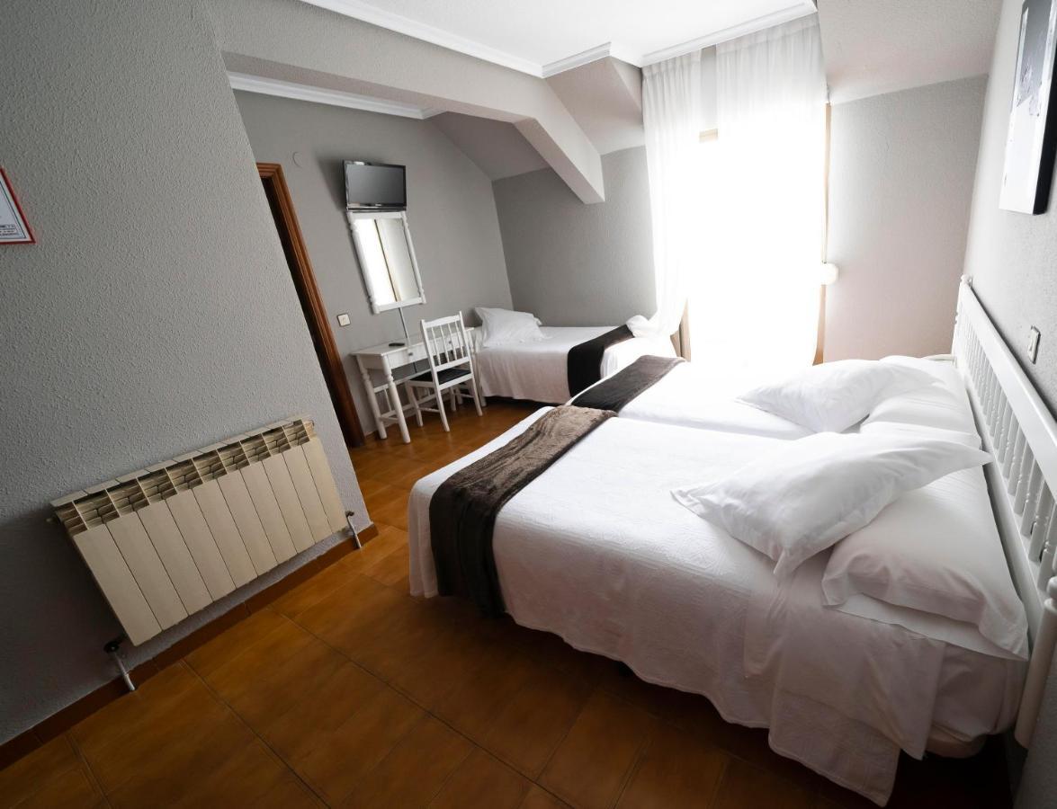 Hotel Isabel Isla Plana Exteriör bild