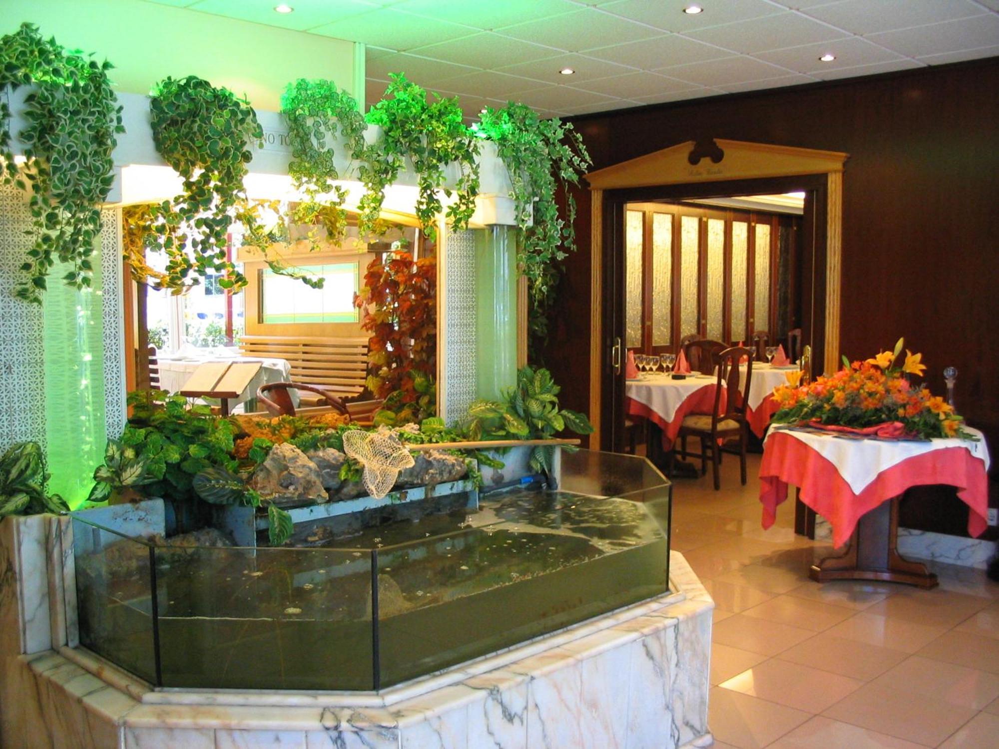 Hotel Isabel Isla Plana Restaurang bild